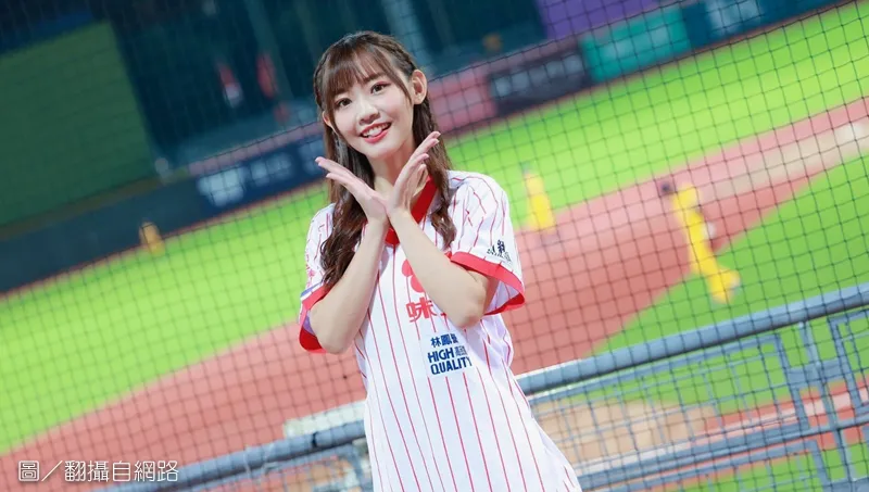 經典賽啦啦隊女神 小映
